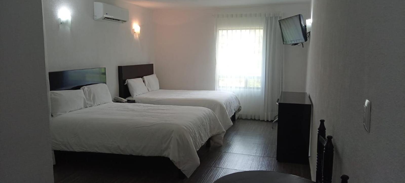 Hotel Punta Galeria Morelia Buitenkant foto